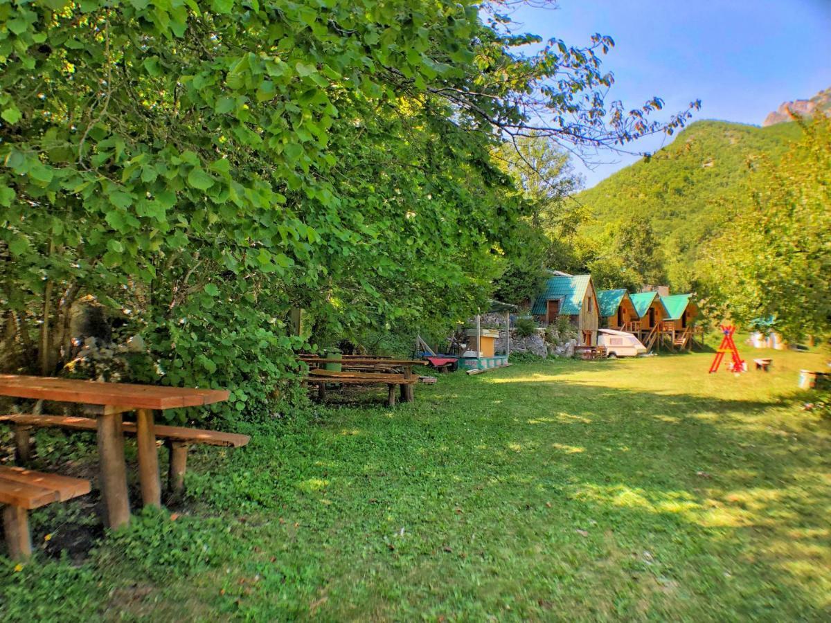 Kamp Vrbnica Hotel Pluzine Exterior photo